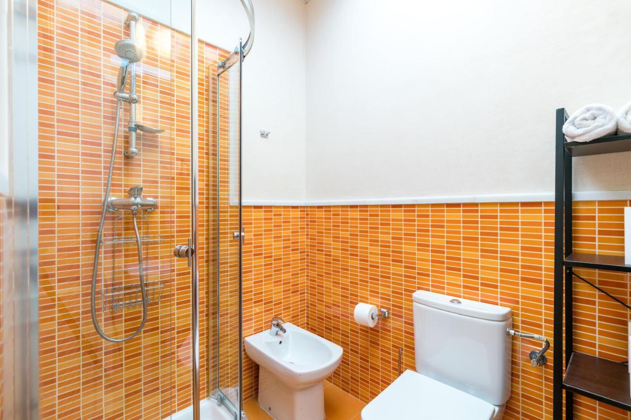 Veoapartment Ciriaco Севилья Экстерьер фото