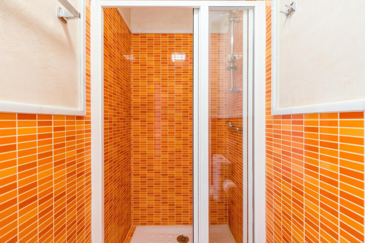 Veoapartment Ciriaco Севилья Экстерьер фото